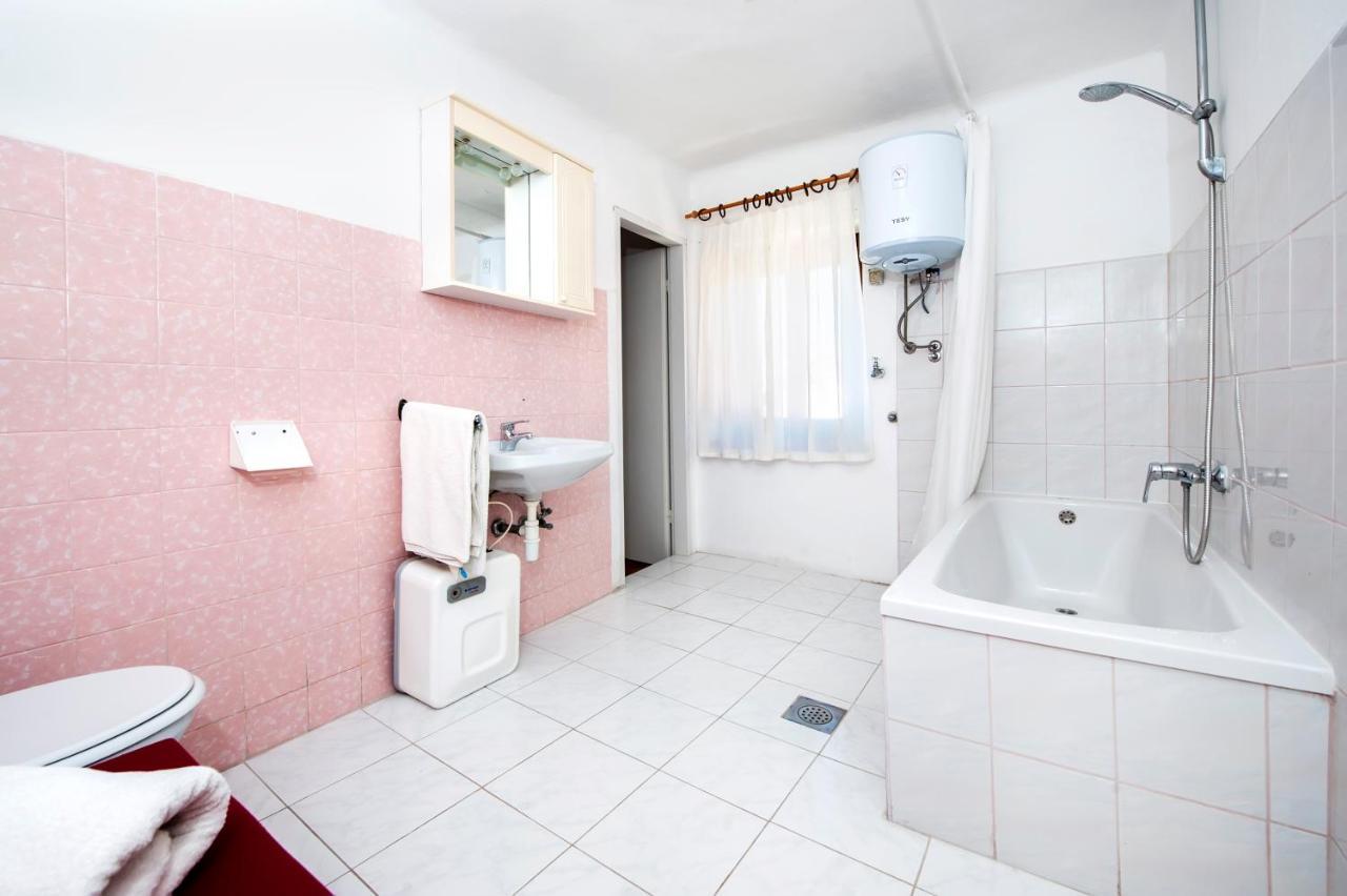 Carera Seaview Apartments 罗维尼 外观 照片