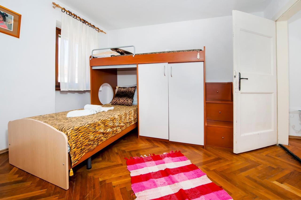 Carera Seaview Apartments 罗维尼 外观 照片